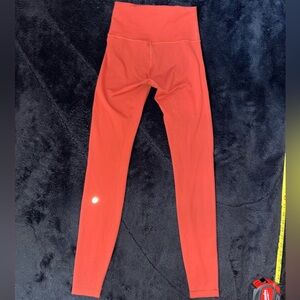 -Lululemon Wunder Under Orange Rust Leggings
-Size 4